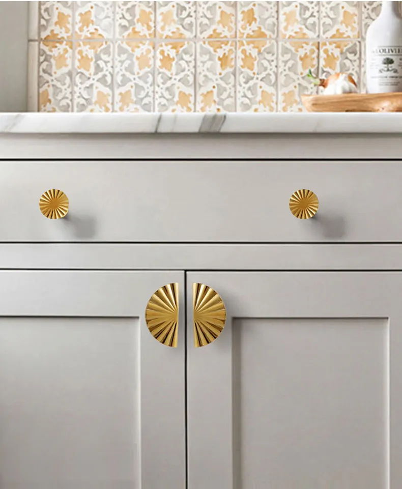 AOBT Flower Dressers Cabinet Handles Gold Wardrobe Door Knobs Pulls for Furniture Kitchen Storage Cupboard Closet Drawer Home 64