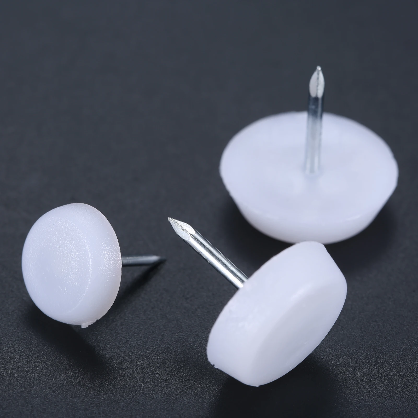 50pcs Furniture Feet Nails Stick-on Glide Skid Pad Screw-in 14/18/20mm Lat-Bottom Round Chair Table Leg Protector White Plastic