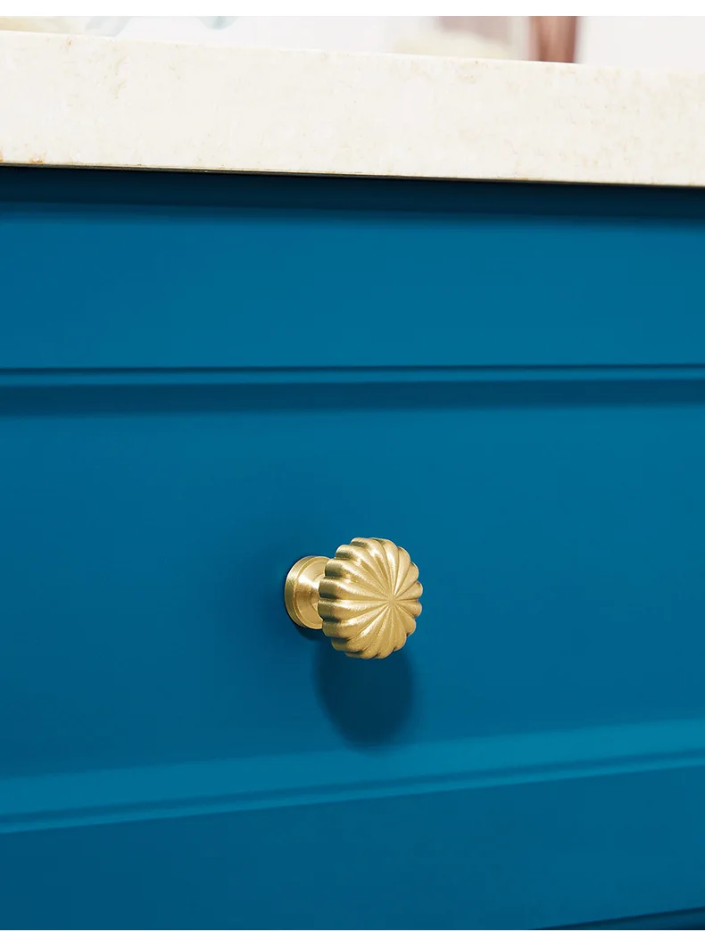 European Modern Luxury Brass Pumpkin Gold Drawer Knob Kitchen Cabinet Silver Pull Handle